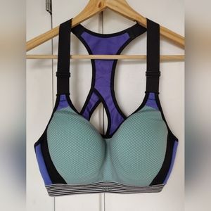 Victoria's Secret VSX sports bra